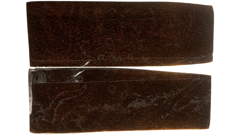 Riesenhirsch Griffschalen 121x44x6 mm (stabilisiert) Einzelstück